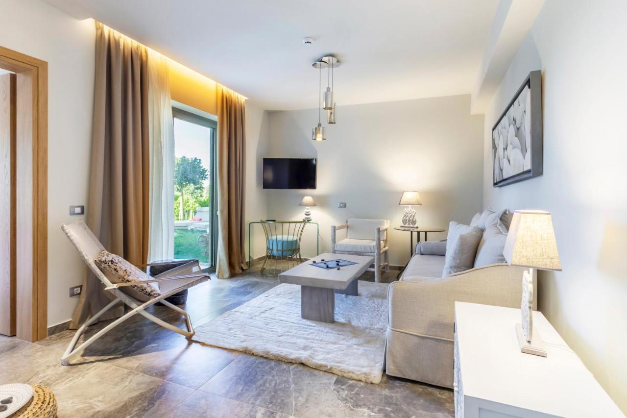 Elysian Luxury Hotel And Spa 卡拉马塔 外观 照片