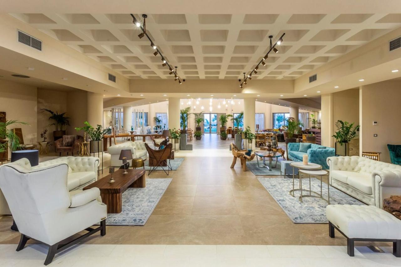 Elysian Luxury Hotel And Spa 卡拉马塔 外观 照片