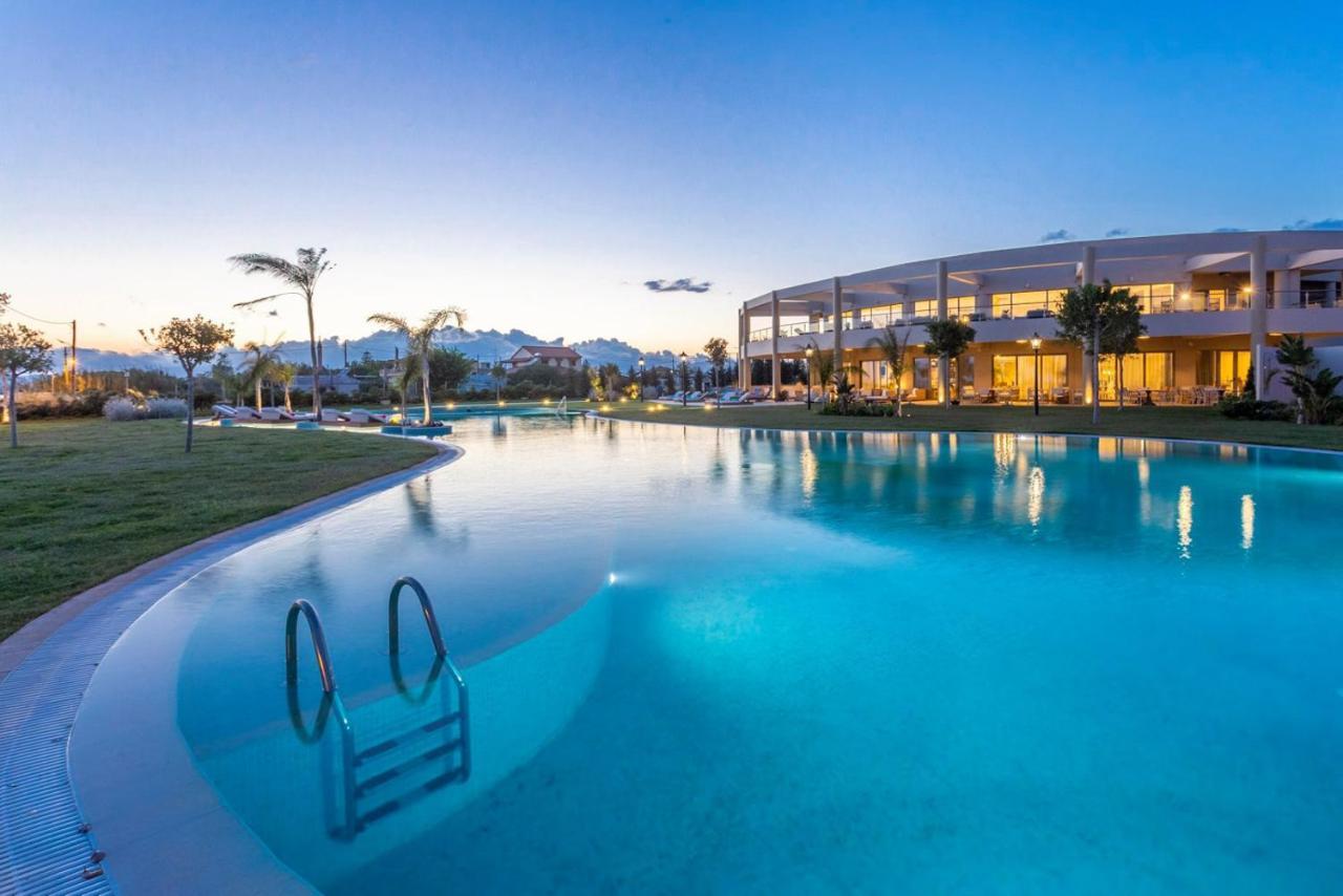 Elysian Luxury Hotel And Spa 卡拉马塔 外观 照片